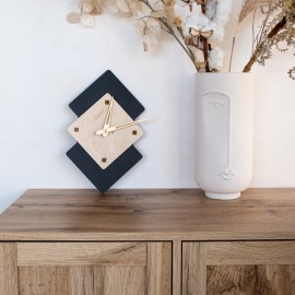 Horizontal geometric clock